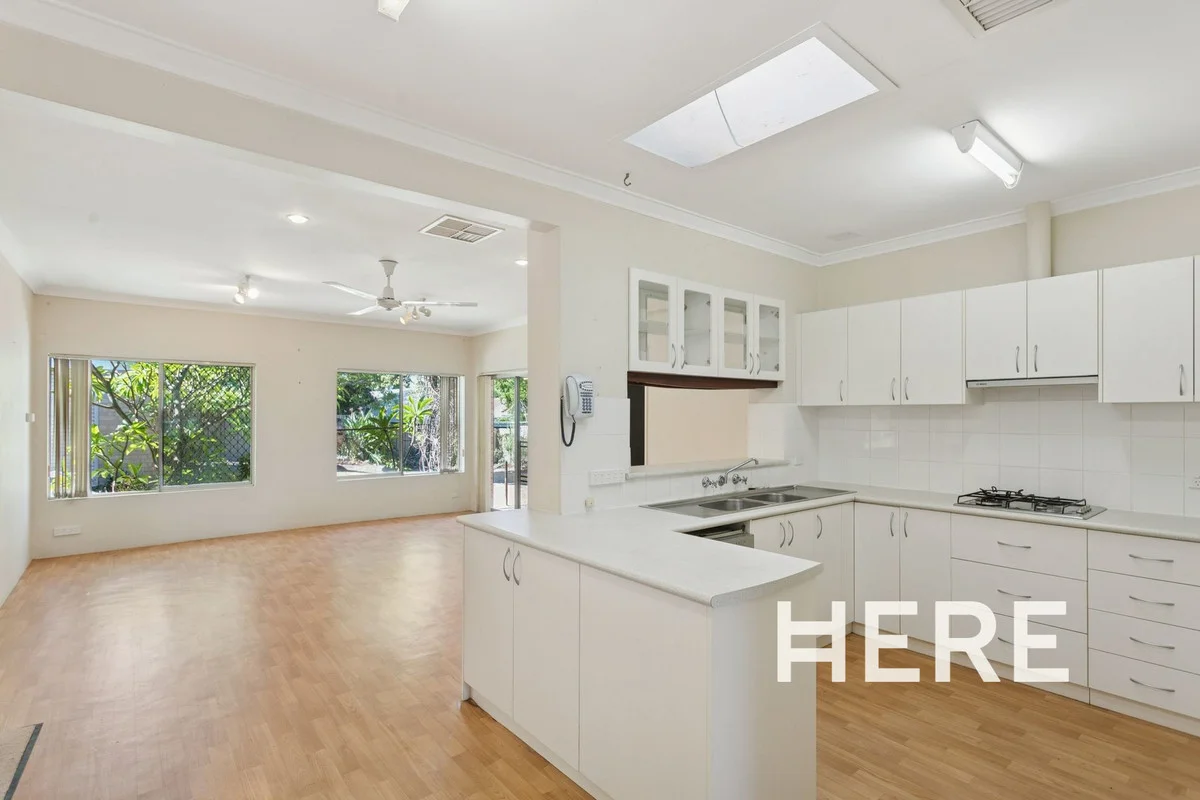 8 Glencoe Road, Ardross WA 6153