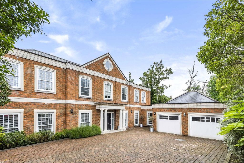 6 bed detached house to rentBeech Hill, Hadley Wood, Hertfordshire EN4