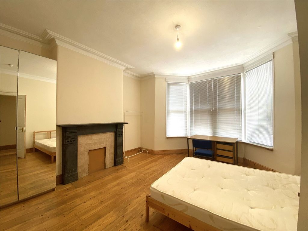 Additional image 26 of 4 bed detached house to rentGloucester Road, Horfield, Bristol, Somerset BS7