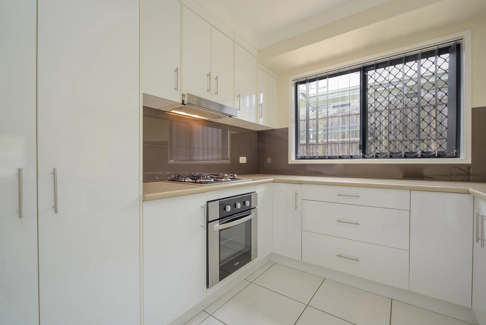 Additional image 3 of 42 Broadwater Place, New Auckland QLD 4680