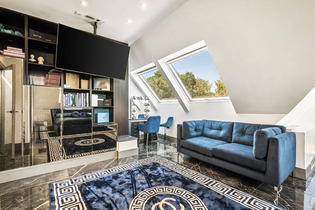 Additional image 6 of 5 bed detached house to rentWaggon Road, Barnet EN4