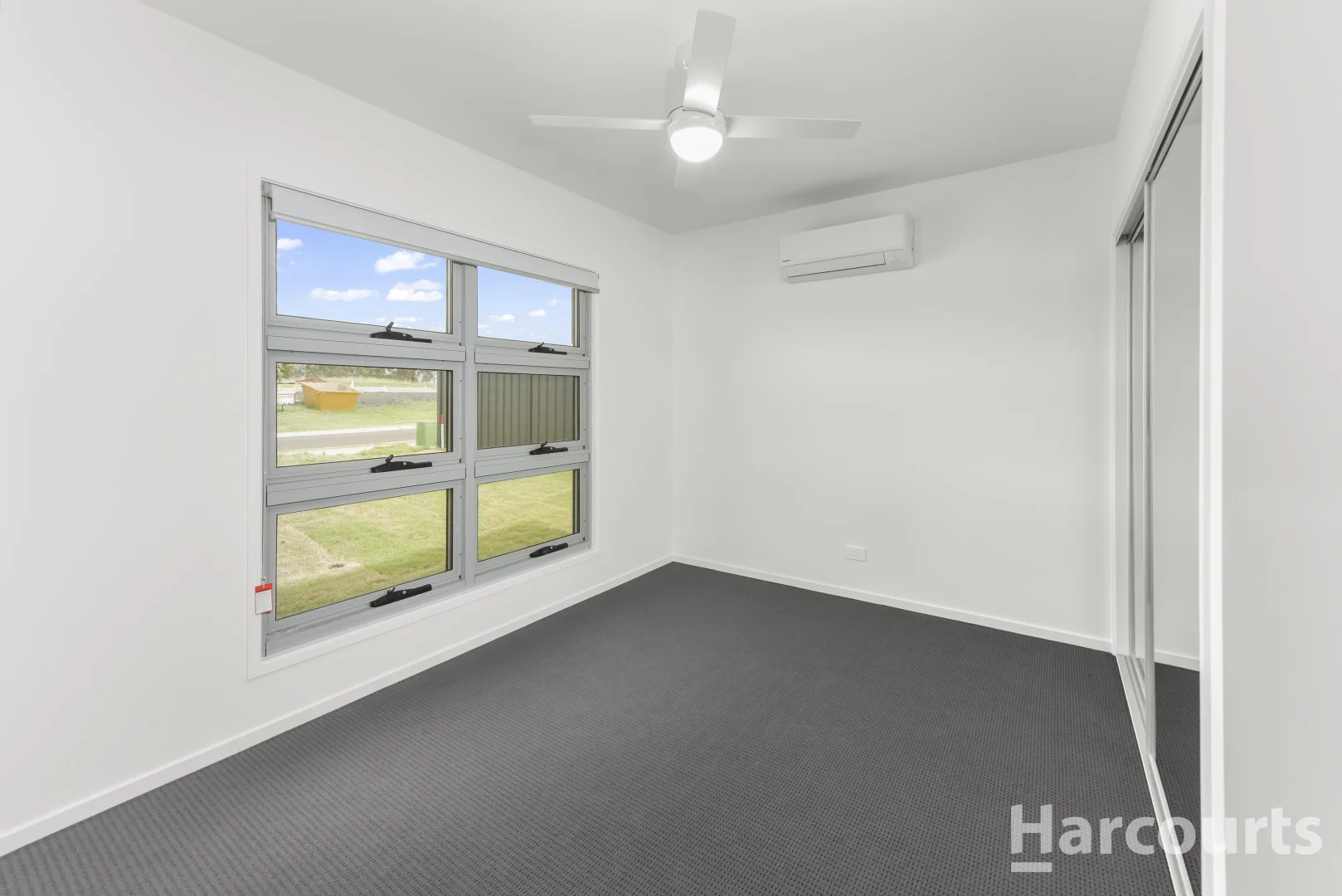 Additional image 6 of 2/12 Sarazen Street, Coral Cove QLD 4670