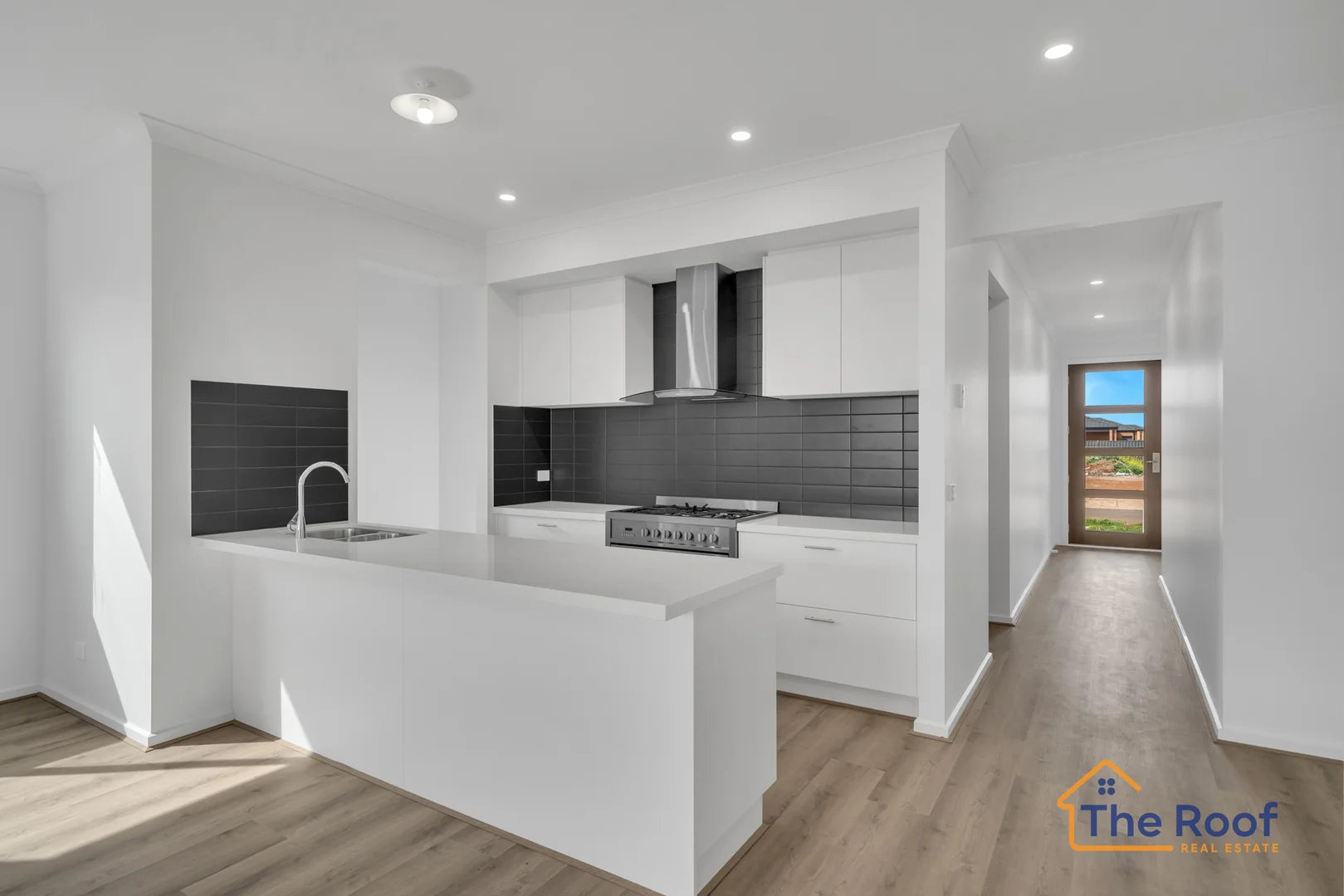 Additional image 6 of 98 Buckingham Boulevard, Strathtulloh VIC 3338