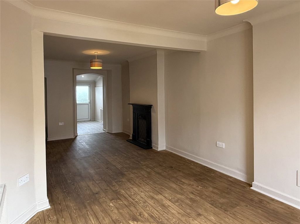 Additional image 5 of 3 bed end terrace house to rentMurray Road, Milford Haven, Pembrokeshire SA73