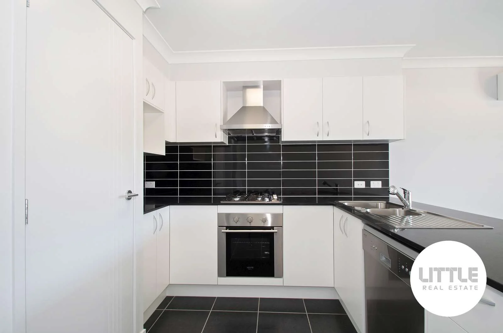 Additional image 3 of 1/174 Haig Road, Loganlea QLD 4131