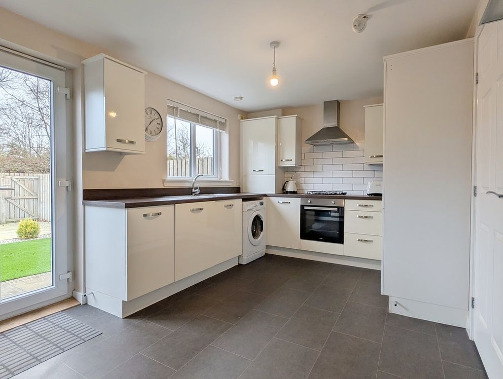 Additional image 2 of 3 bed terraced house to rentKersebrock Place, Larbert FK2