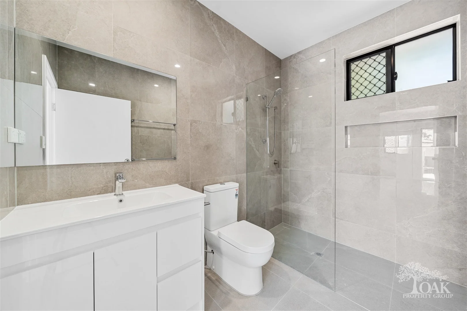 Additional image 2 of 15A Cresthill Avenue, Regents Park QLD 4118