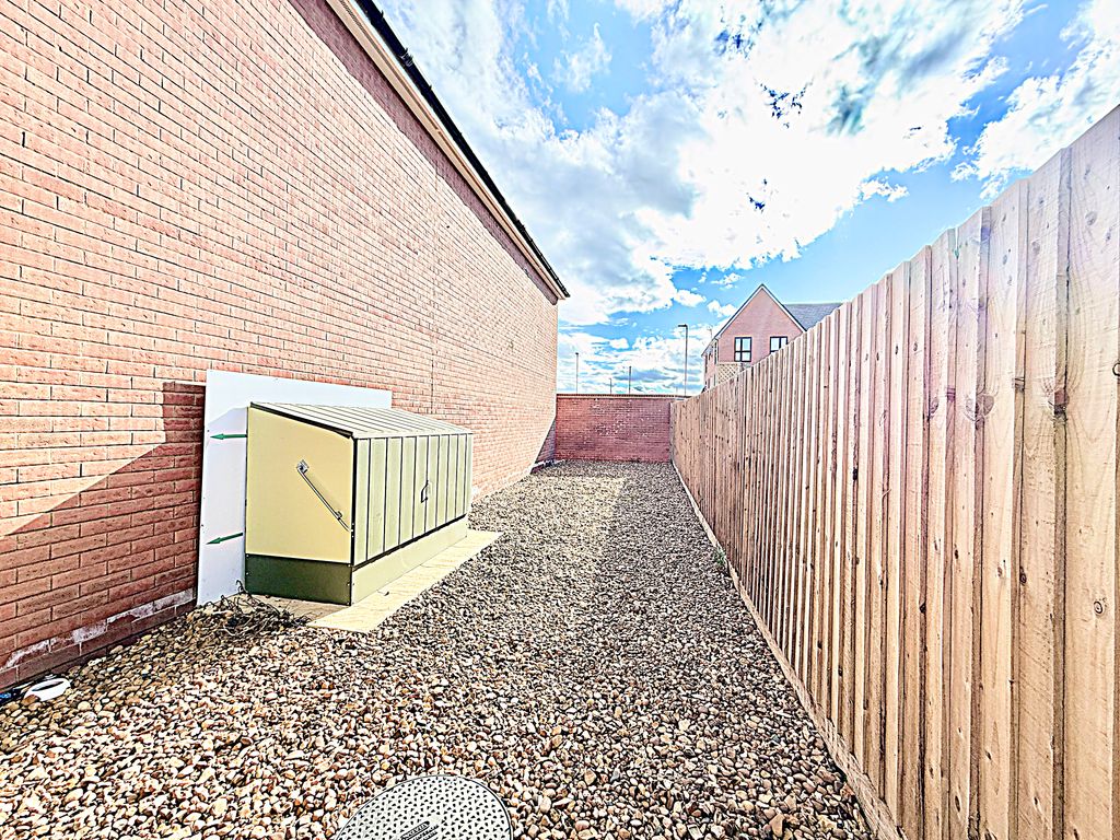 Additional image 27 of 2 bed detached house to rentEmmer Drive, Bedford MK45