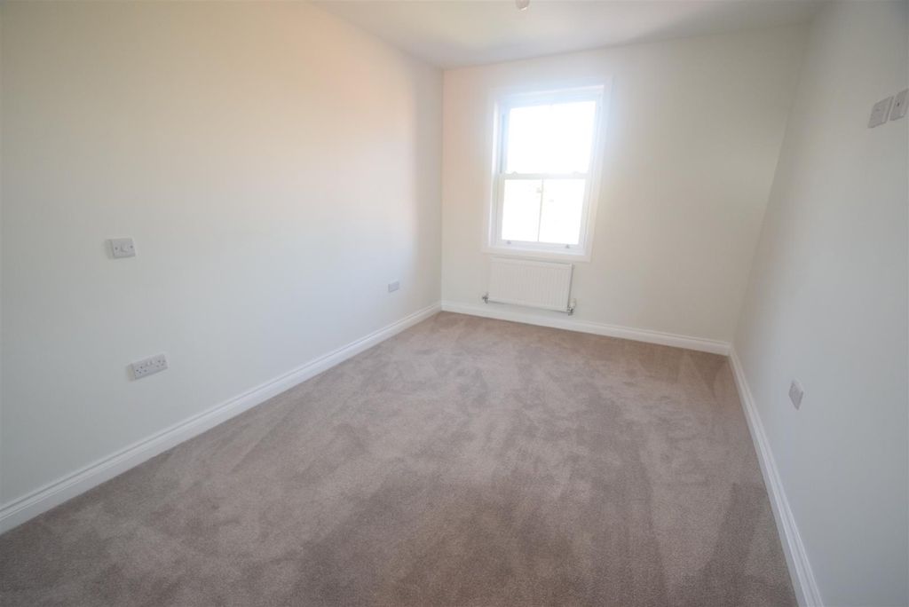 Additional image 13 of 4 bed detached house to rentChetwynd Road, Newport TF10