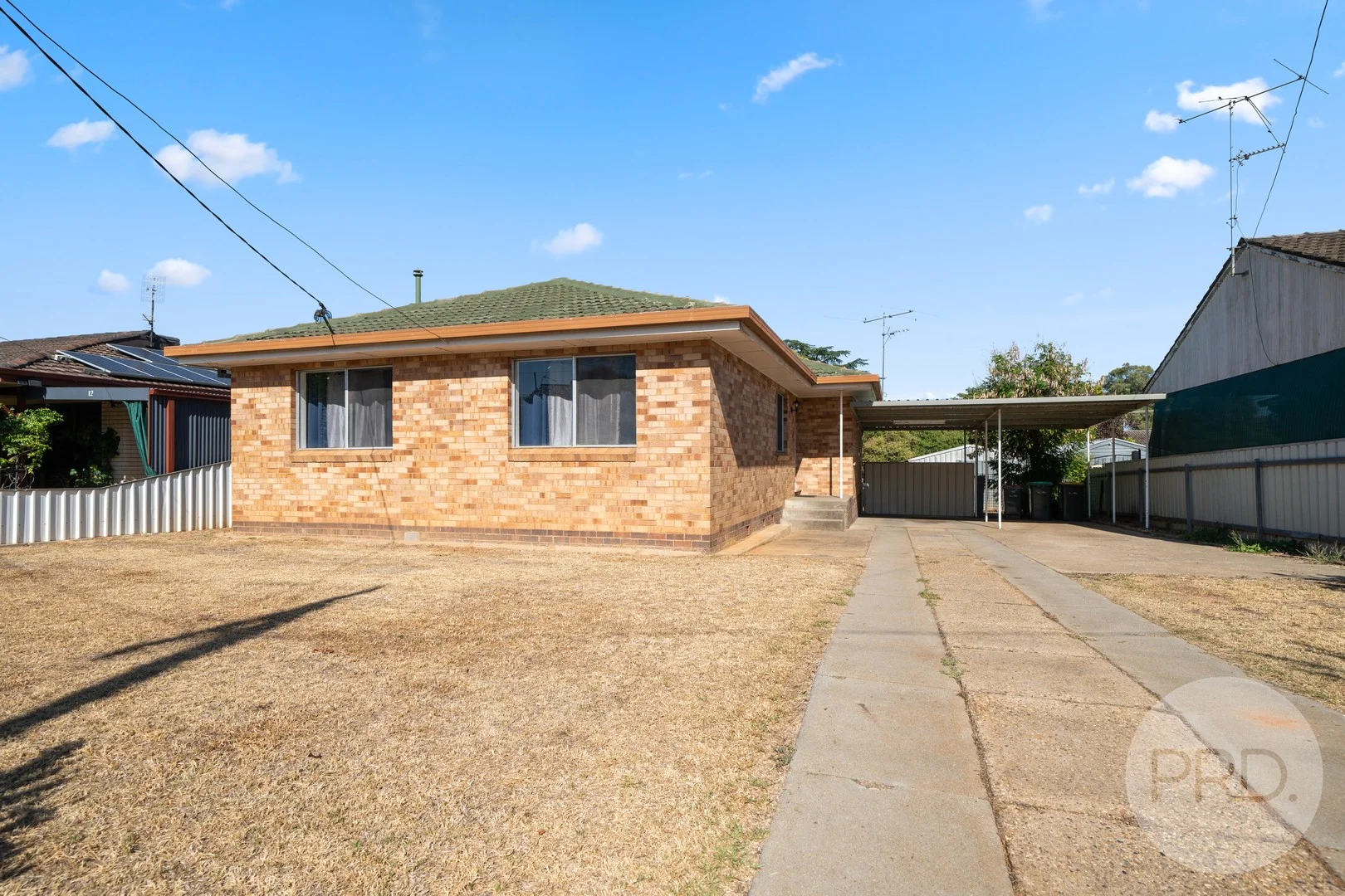 10 Nixon Crescent, Tolland NSW 2650