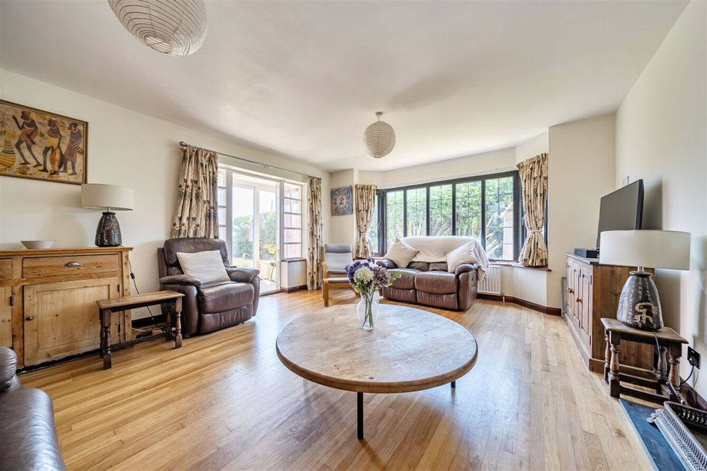 Additional image 3 of 5 bed detached house to rent25 First Avenue, Felpham, Bognor Regis, West Sussex PO22