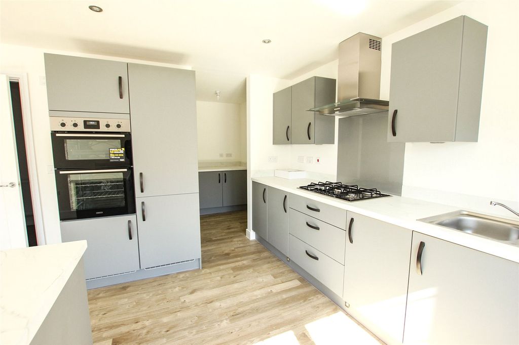 Additional image 2 of 4 bed detached house to rentJupiter Way, Chester, Cheshire CH4