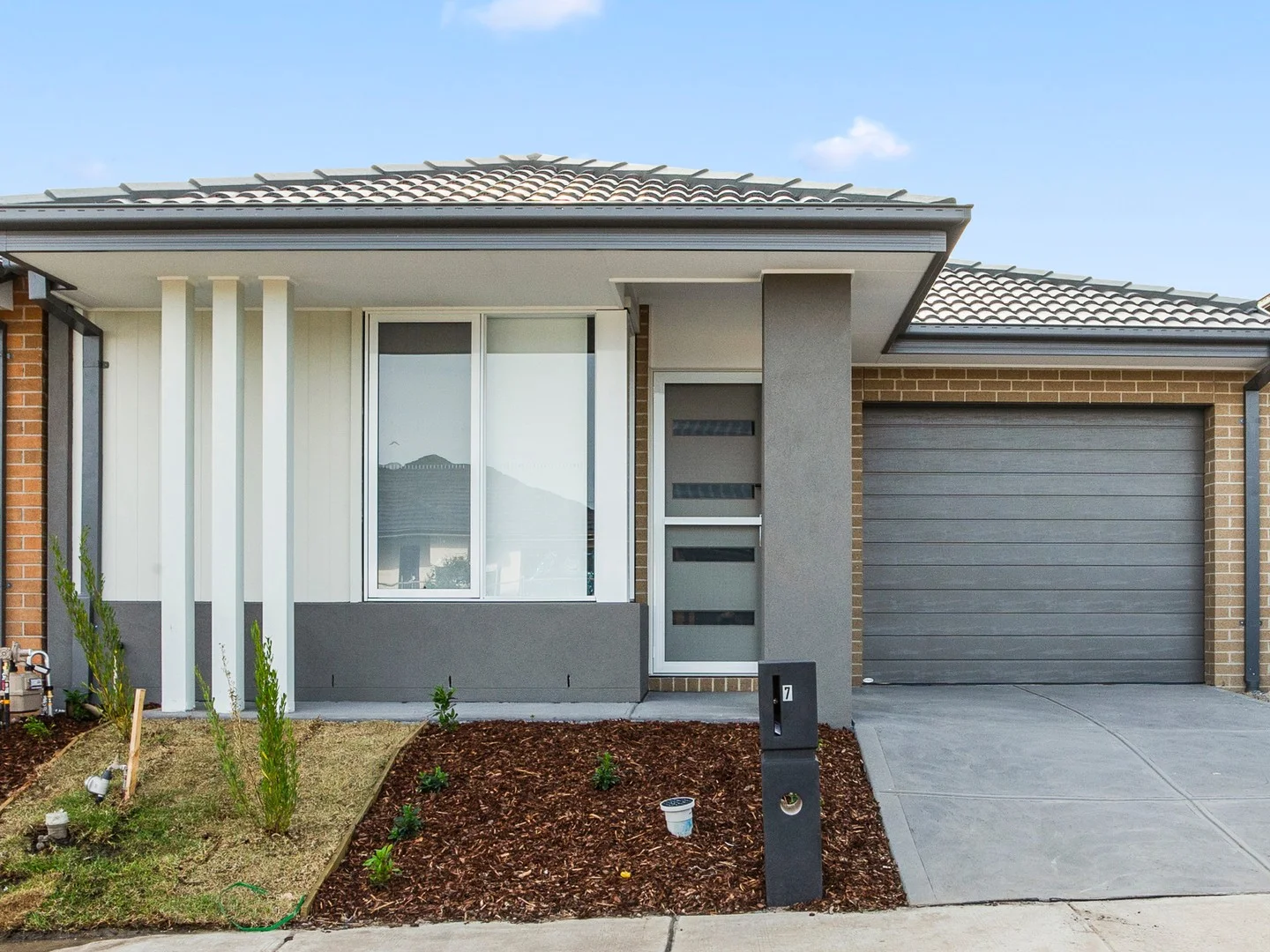 7 Quinta Cres, Sunbury VIC 3429