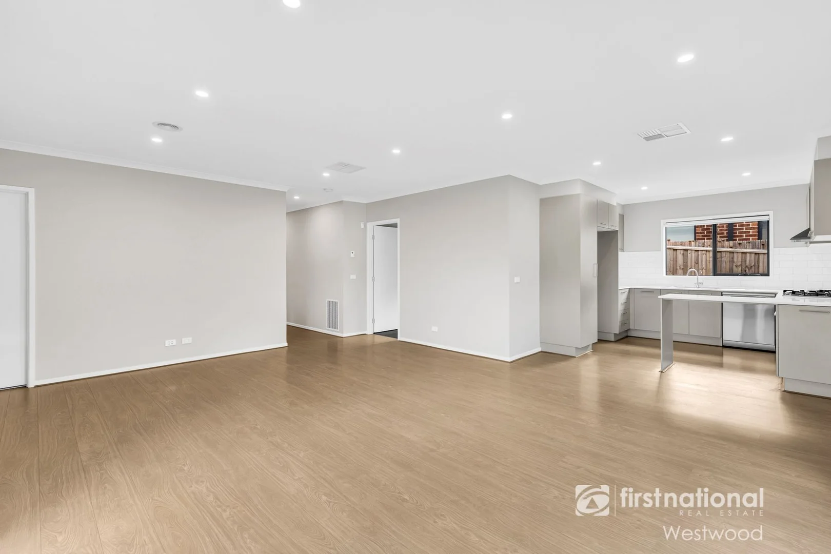 20 Eclair Street, Manor Lakes VIC 3024 photo 5
