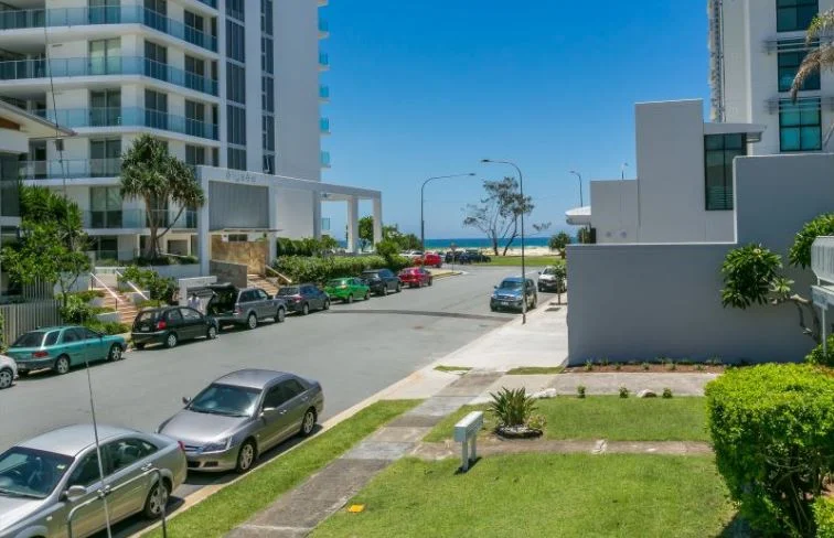 4/4 Haig Street, Coolangatta QLD 4225