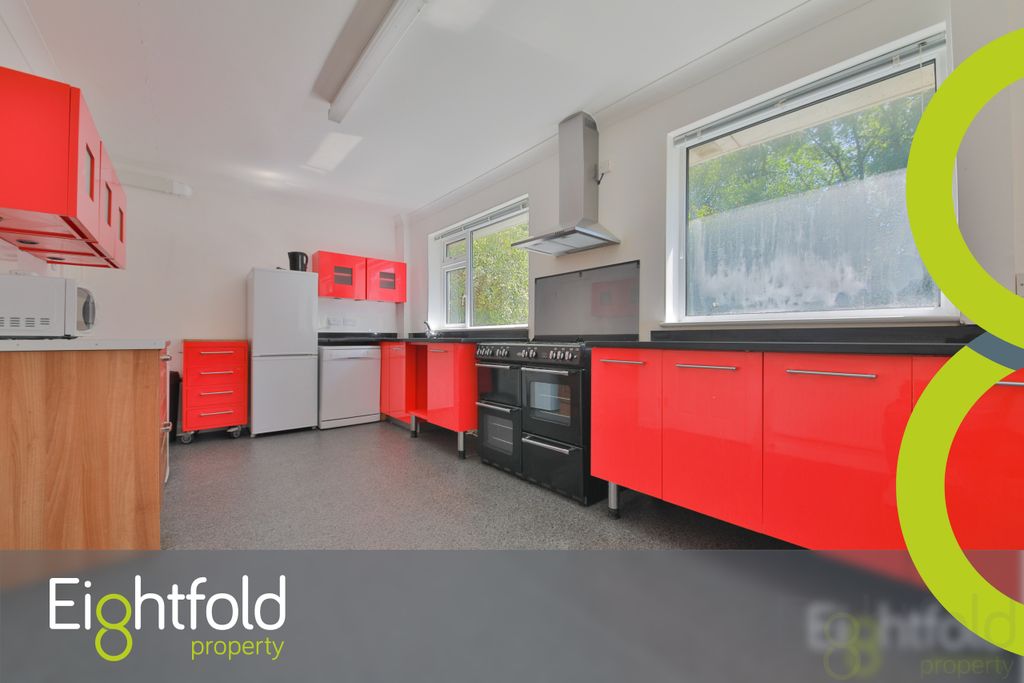 Additional image 2 of 6 bed maisonette to rentCrespin Way, Brighton BN1