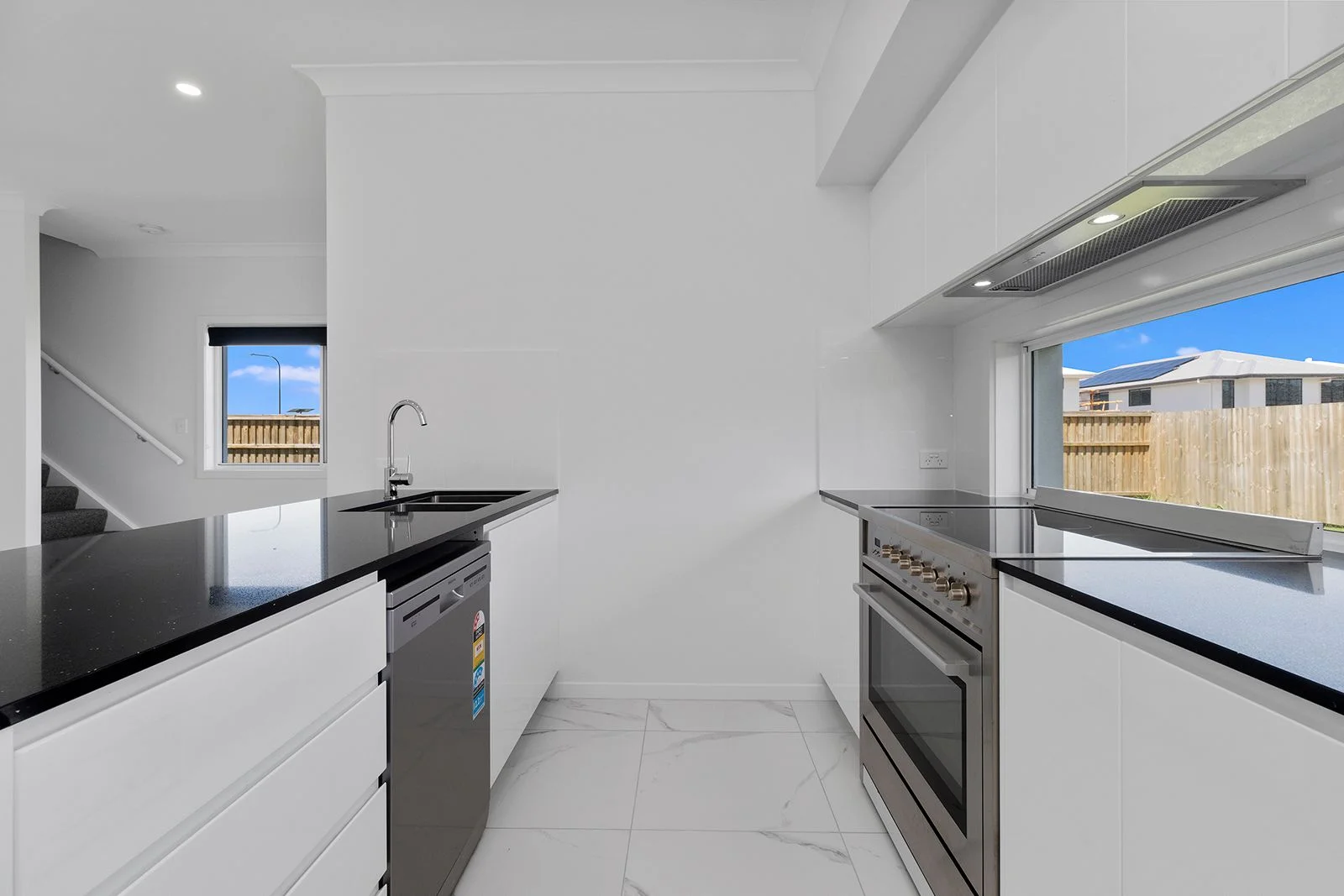Additional image 2 of 44 Daybreak Ave, Redland Bay QLD 4165