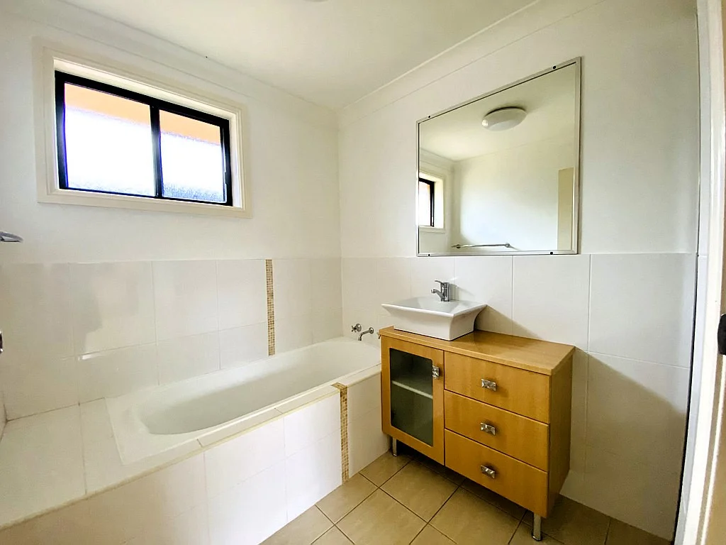 Additional image 9 of 2/11 Yellowfin Avenue, Old Bar NSW 2430
