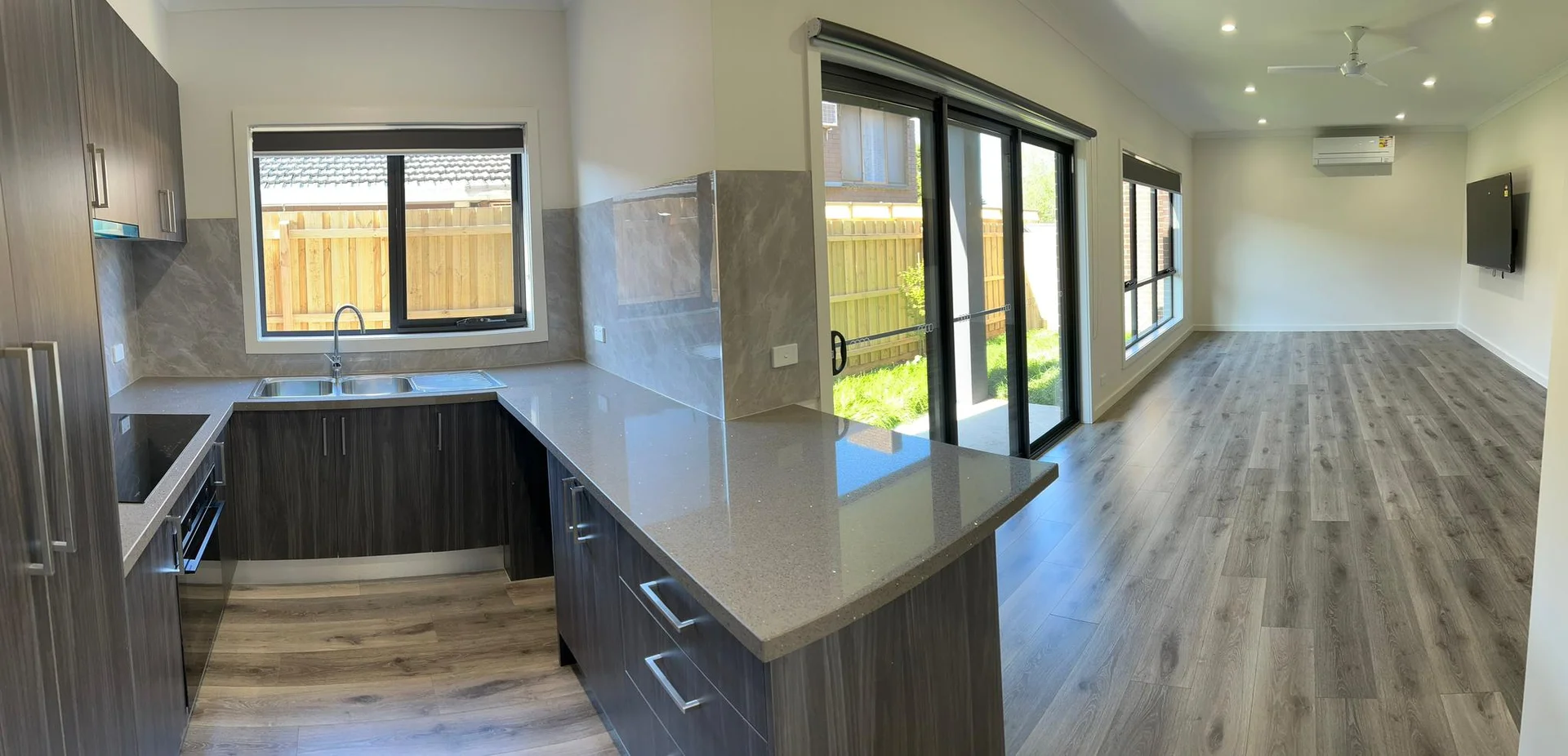 4 Jambe Court, Hampton Park VIC 3976 photo 4