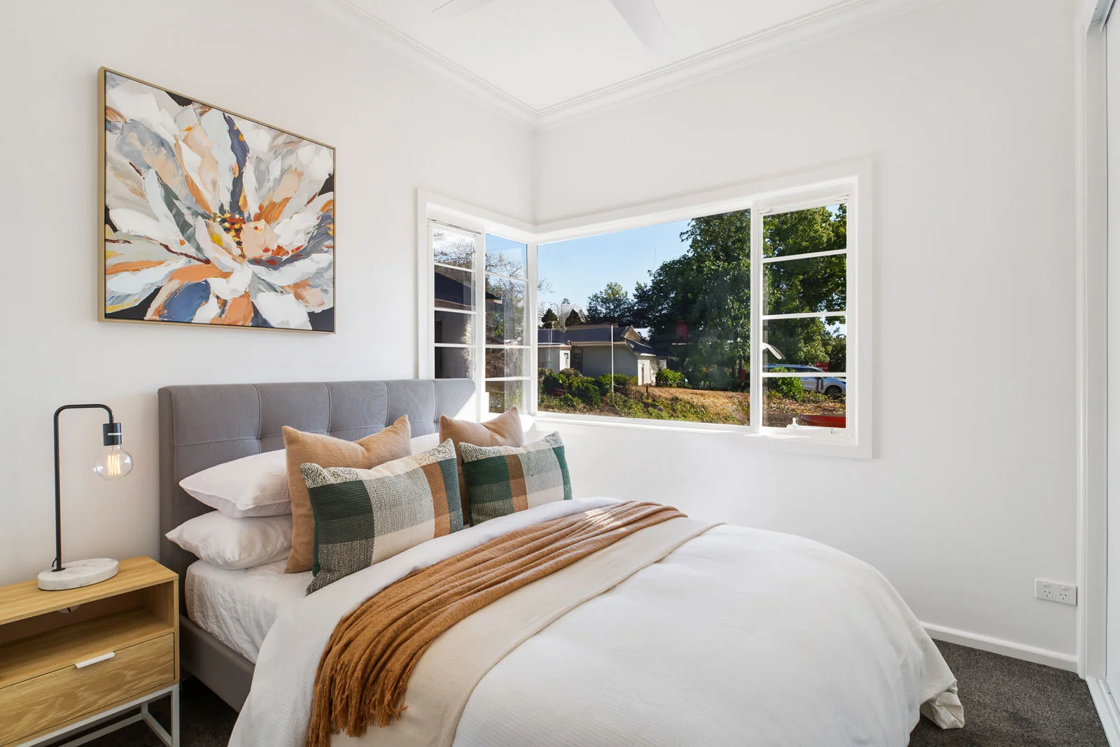 Apartment 2 5/8 Dale St, Kennington VIC 3550