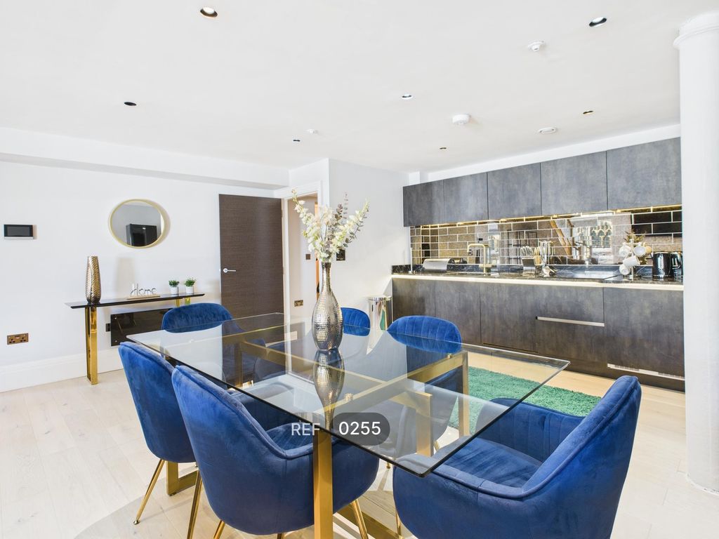 2 bed flat to rentKings Buildings, South Church Side HU1 photo 4