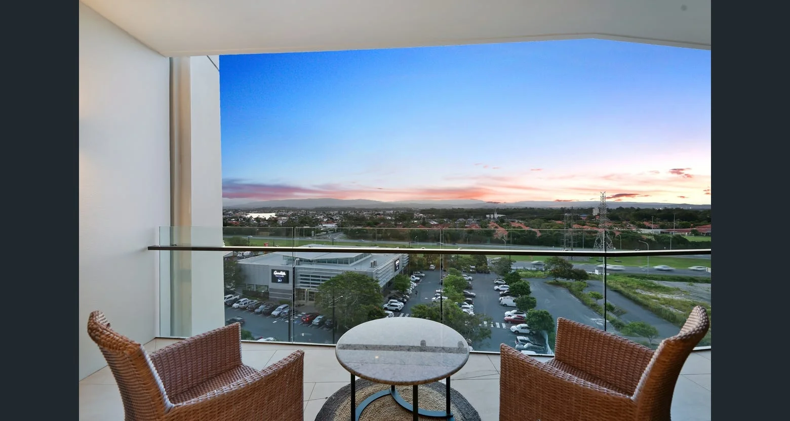 4904/24 The Lanes Boulevard, Mermaid Waters QLD 4218