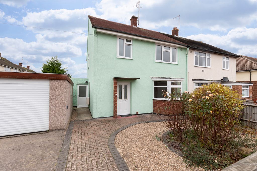 Additional image 3 of 3 bed semi-detached house to rentOrchard Avenue, Cheltenham GL51