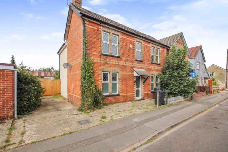 6 bed detached house to rentWinton, Bournemouth BH9