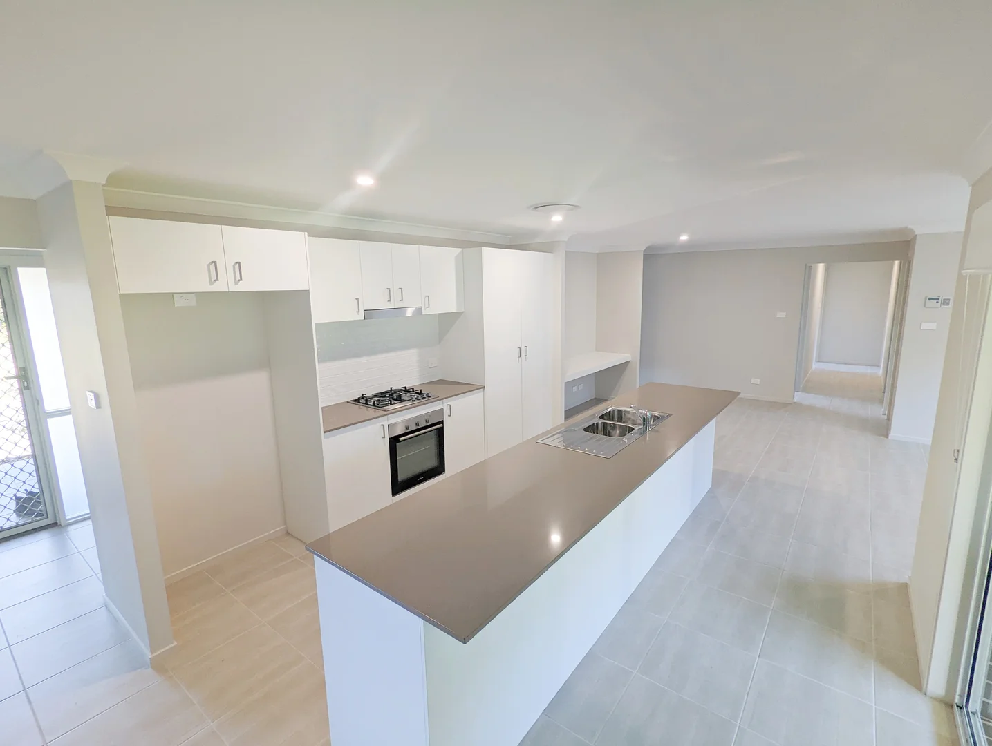 111 Averys Lane, Heddon Greta NSW 2321 photo 3