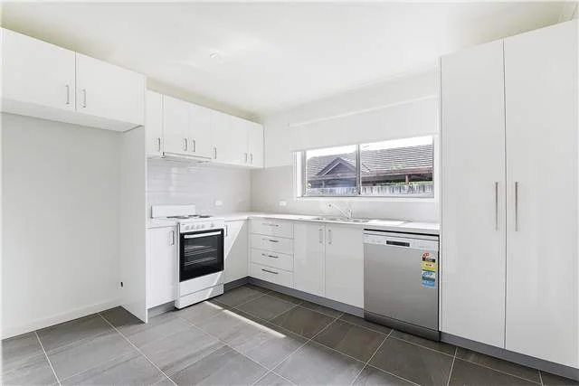 2/4 John Street, Sandringham VIC 3191 photo 2