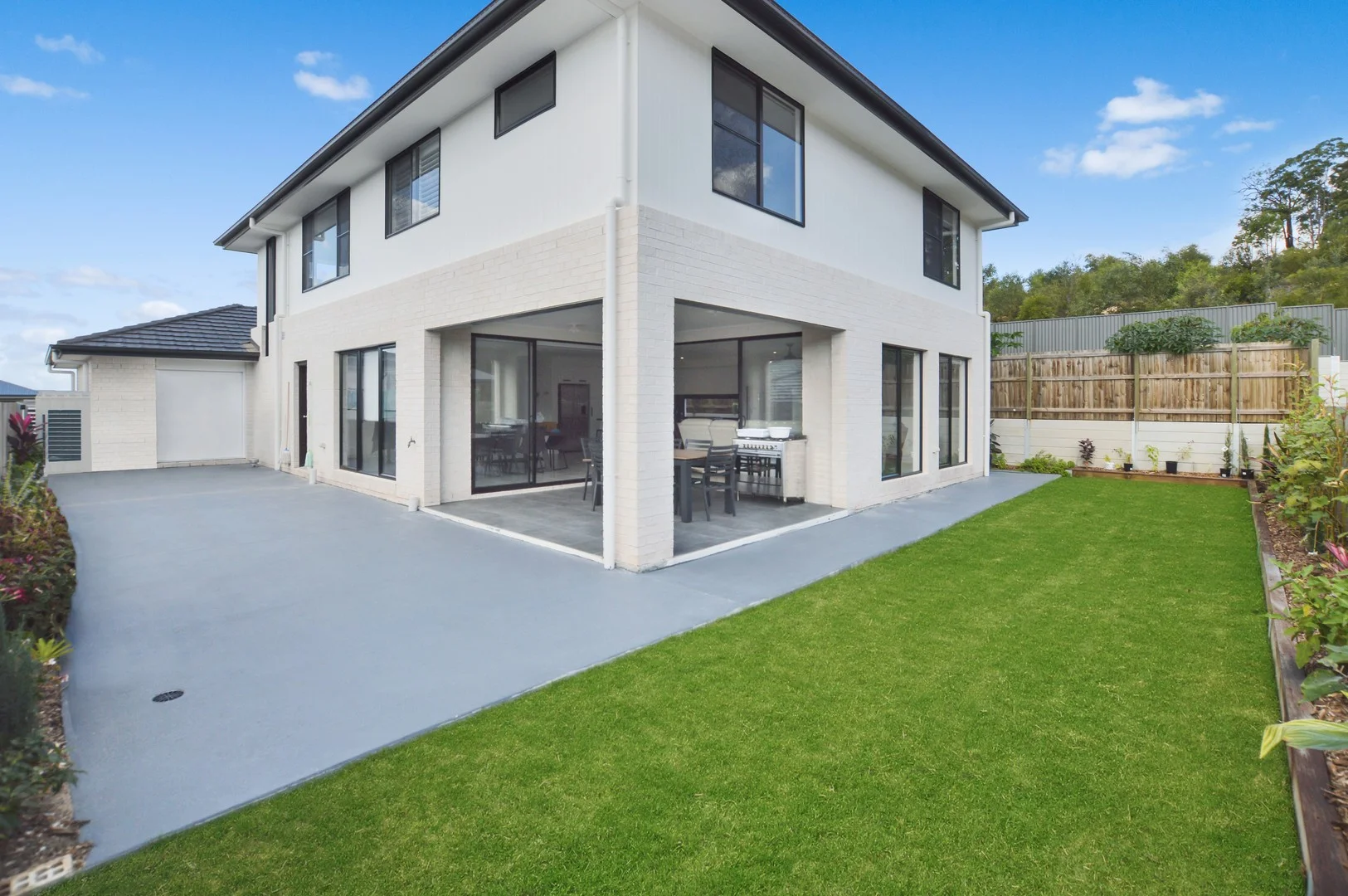 Additional image 2 of 217 Dublin Avenue, Spring Mountain QLD 4300
