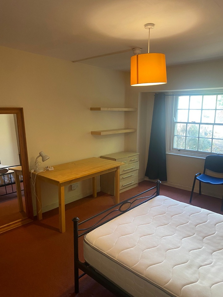 Room in a Shared House, Clifton, BS8, N1 7GU photo 4