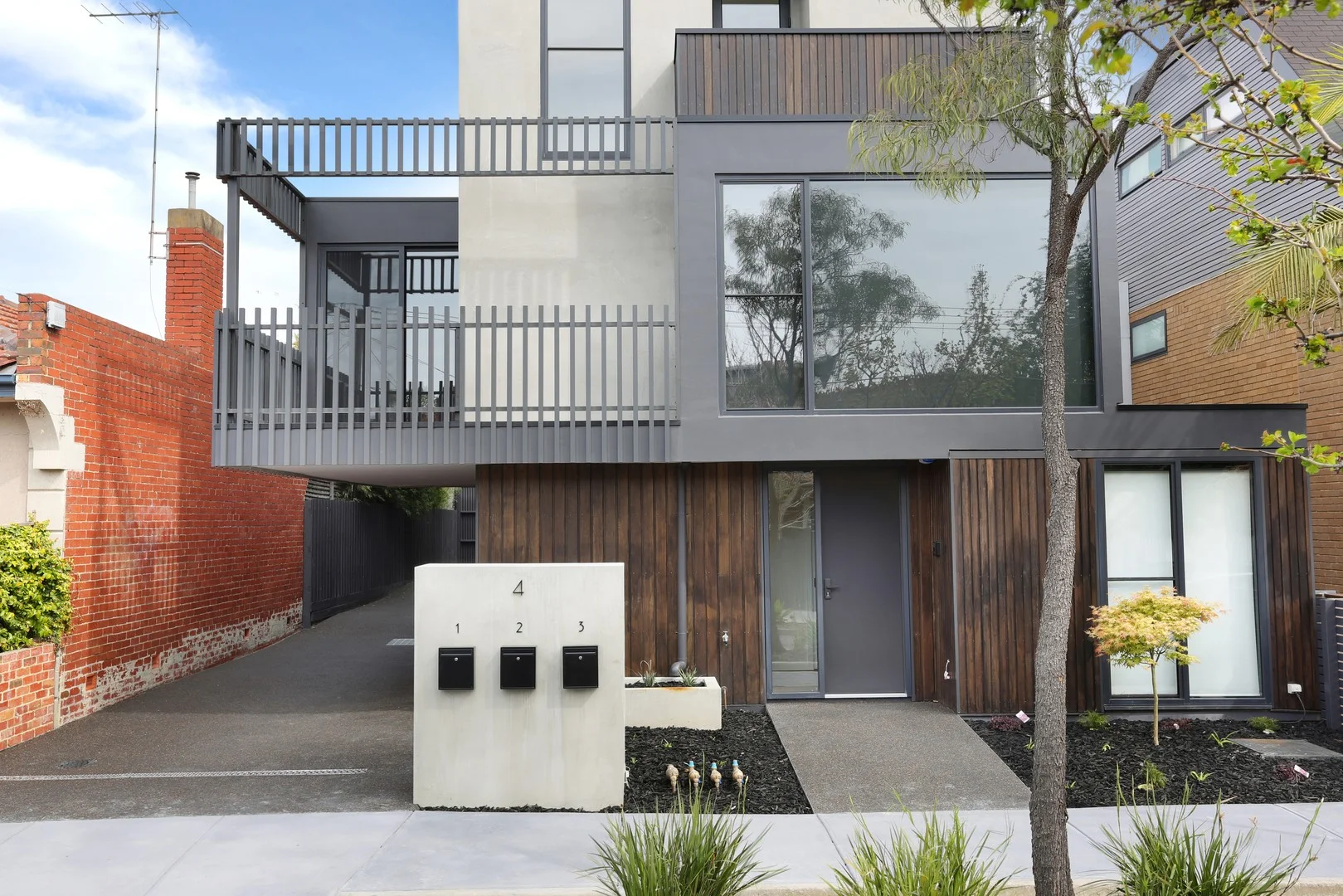 1/4 Dickens Street, Richmond VIC 3121