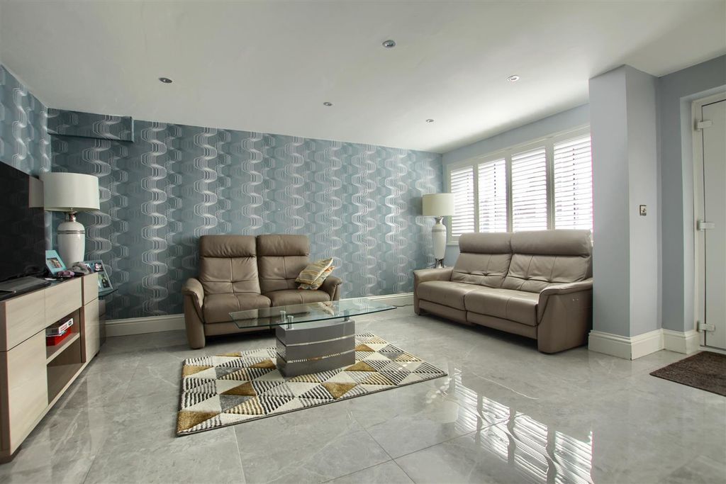 Additional image 5 of 4 bed detached house to rentBourne Morton Drive, Ingleby Barwick TS17