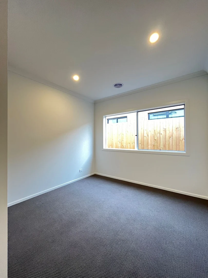 Additional image 12 of 5 SHERRY CIRCUIT, Fraser Rise VIC 3336