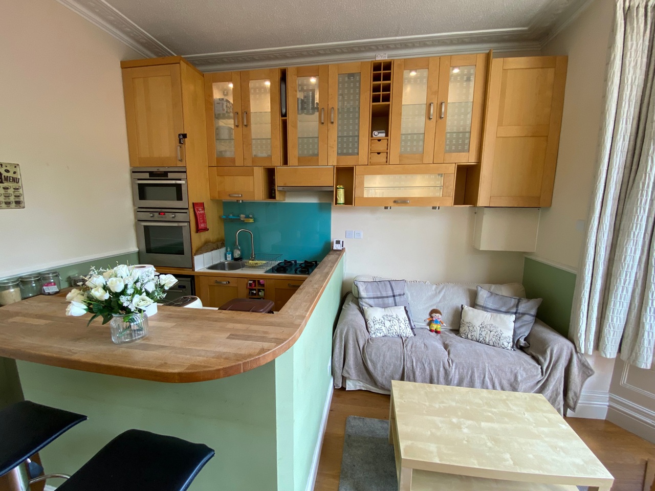 2 Bed Flat, Royal Park, BS8, N1 7GU photo 3