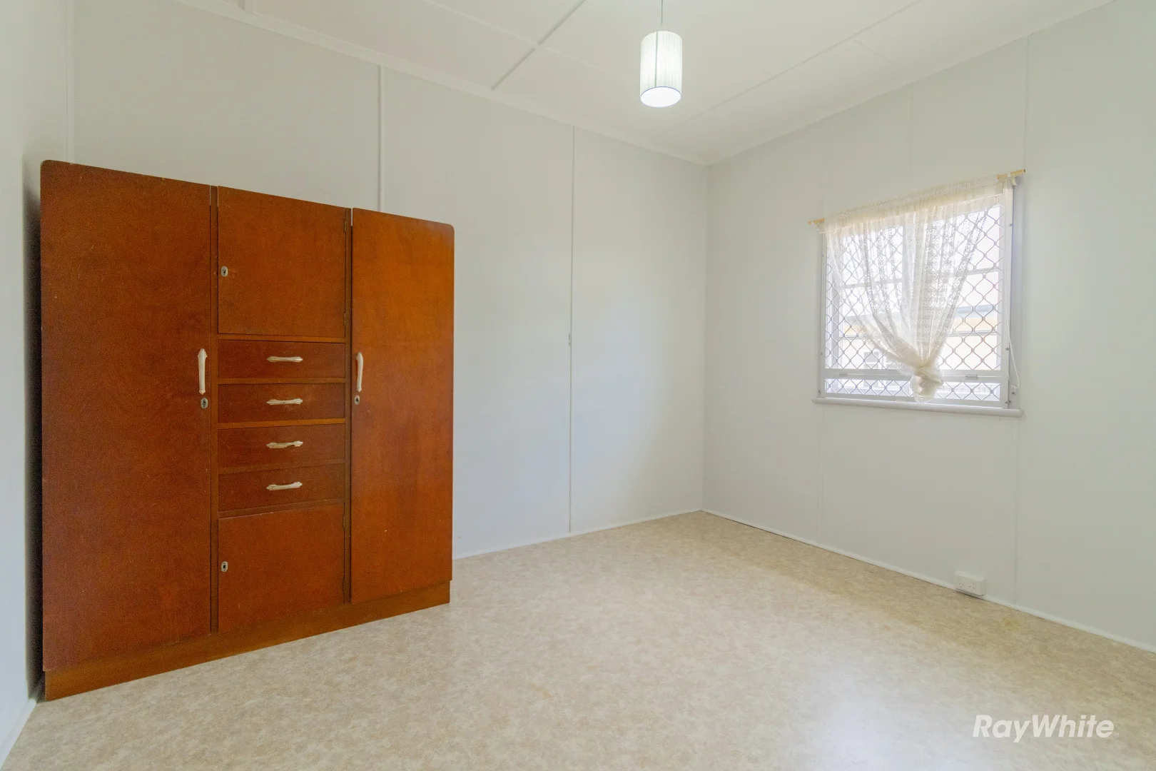 Additional image 11 of 8 Barnes Street, Svensson Heights QLD 4670