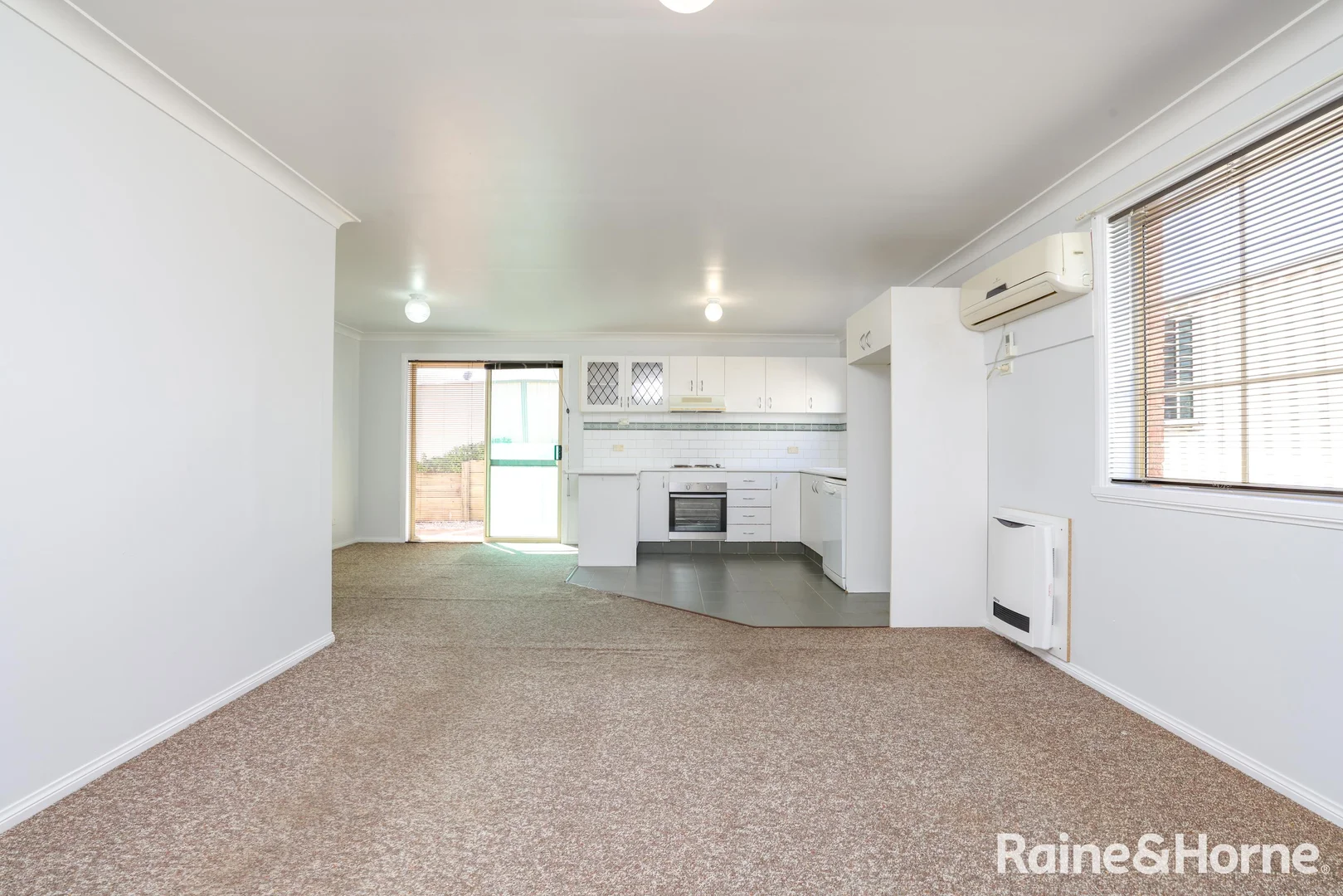 Additional image 2 of 2/2 Sundown Drive, Kelso NSW 2795