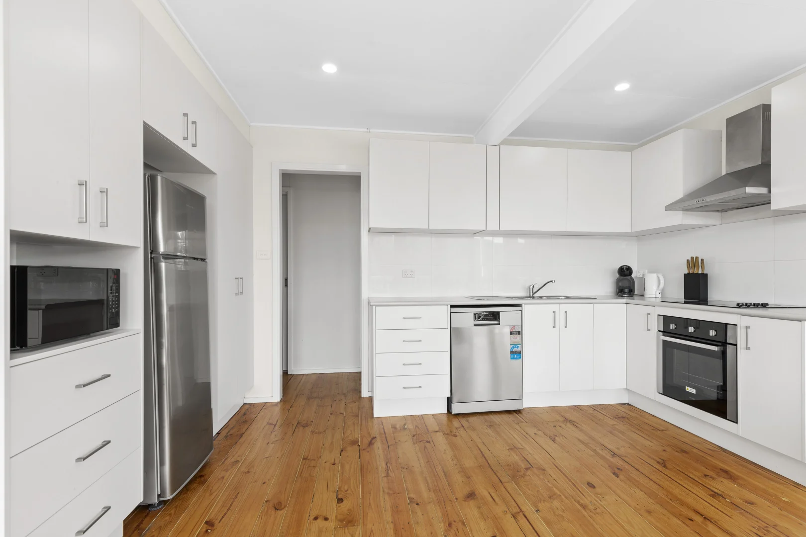 22 Matthew Parade, Batehaven NSW 2536 photo 5