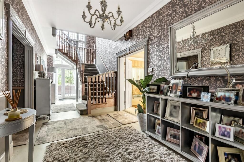 Additional image 3 of 5 bed detached house to rentThe Ridgeway, Cuffley, Potters Bar EN6