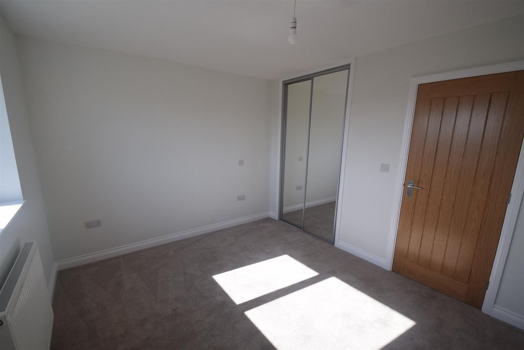 Additional image 12 of 4 bed detached house to rentChetwynd Road, Newport TF10