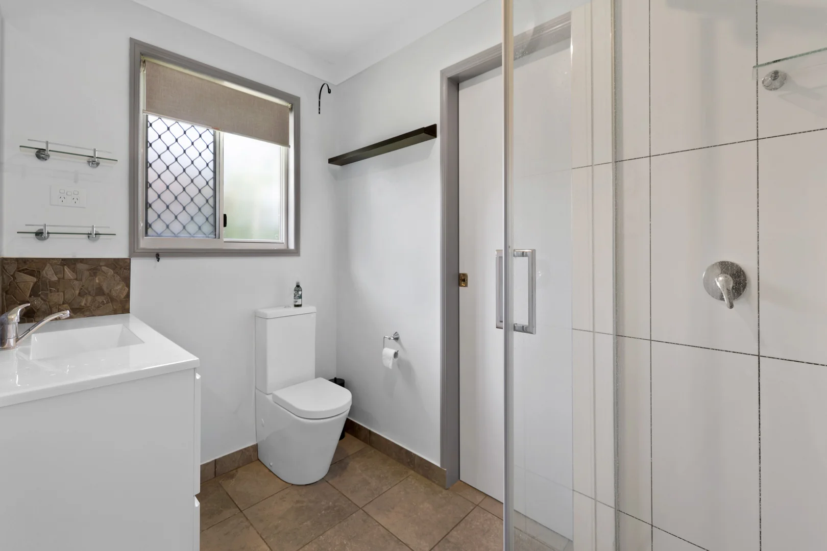 Additional image 7 of 17-19 Busuttin Drive, Eimeo QLD 4740