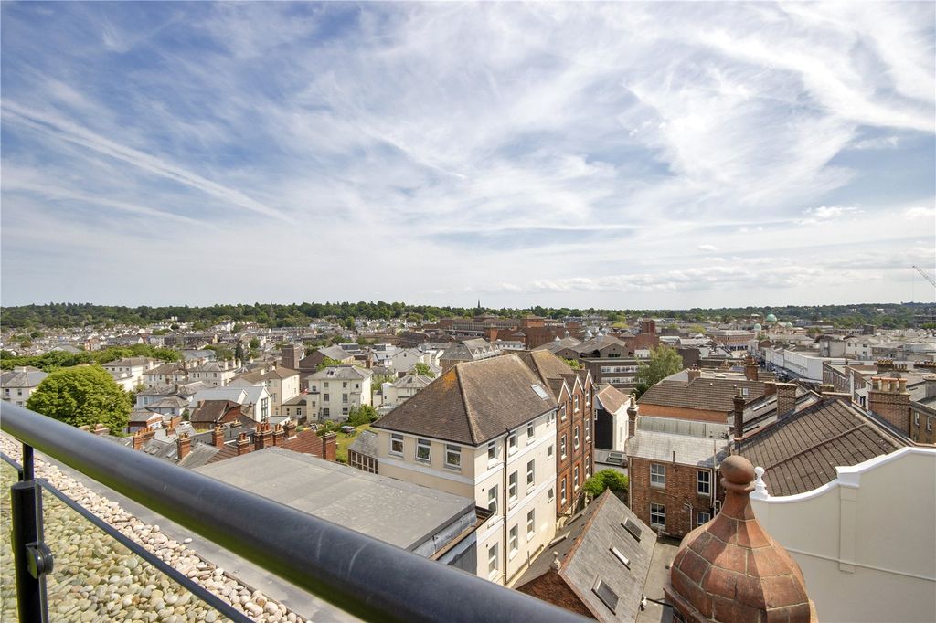 Additional image 18 of 3 bed flat for saleThe Carriage House, 88 Grosvenor Road, Tunbridge Wells, Kent TN1