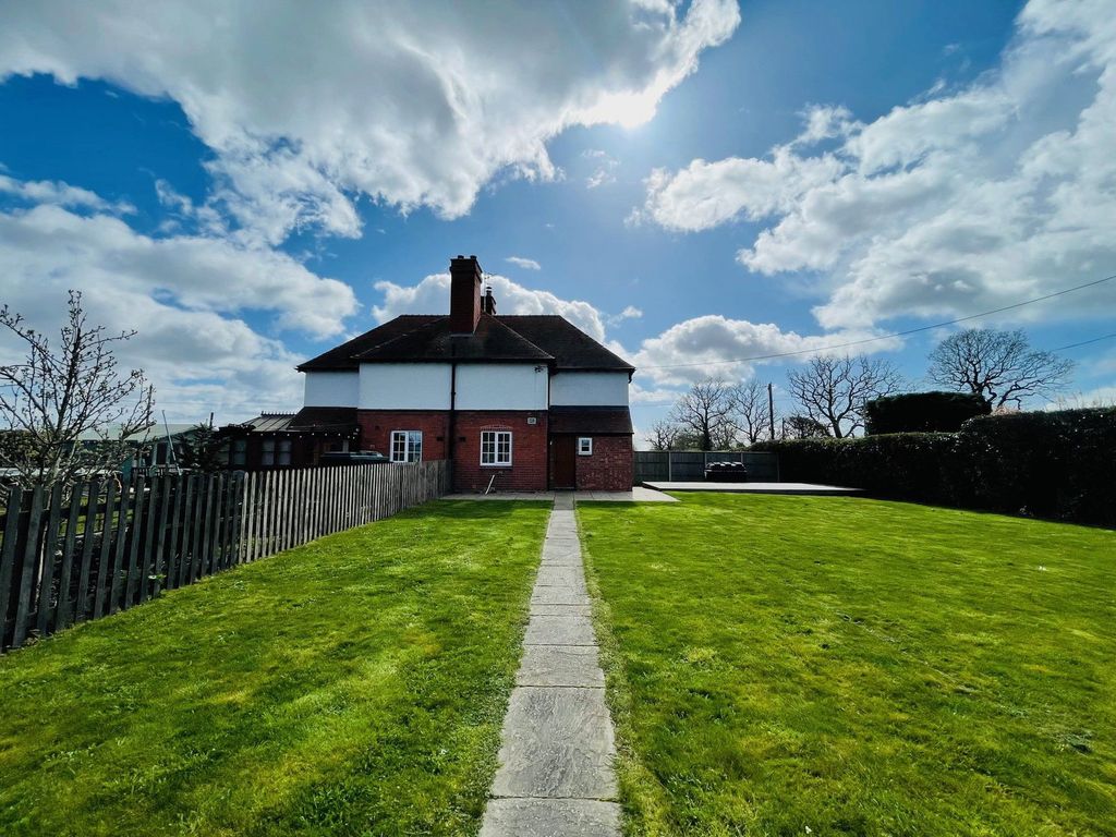 Additional image 23 of 3 bed semi-detached house to rentChance Lane, Malvern WR14