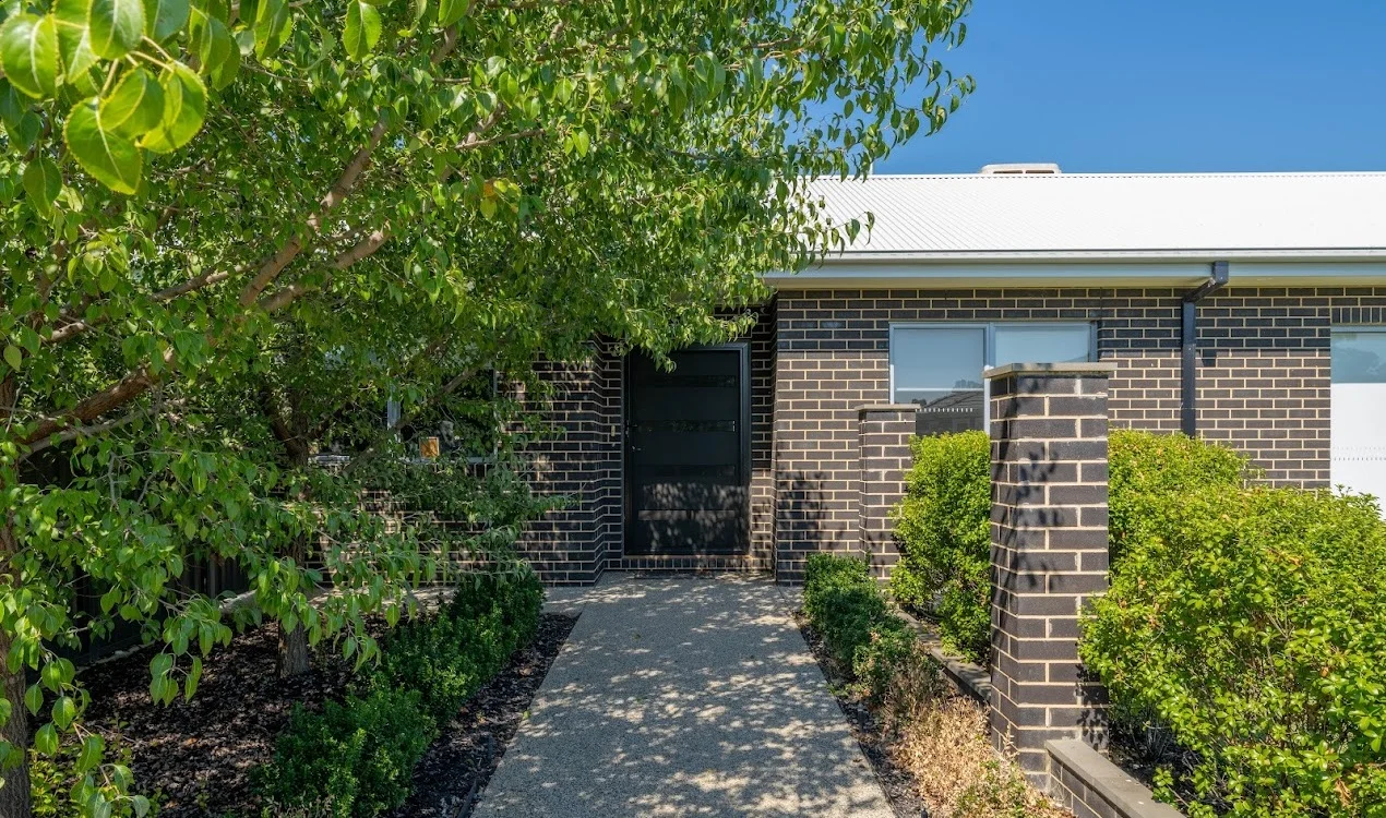 1 Maple Circuit, Wangaratta VIC 3677