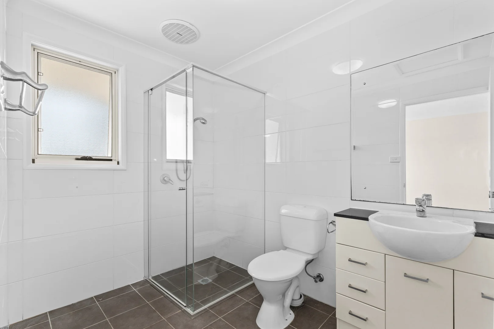 Additional image 7 of 11/43-49 Keren Avenue, Berkeley Vale NSW 2261
