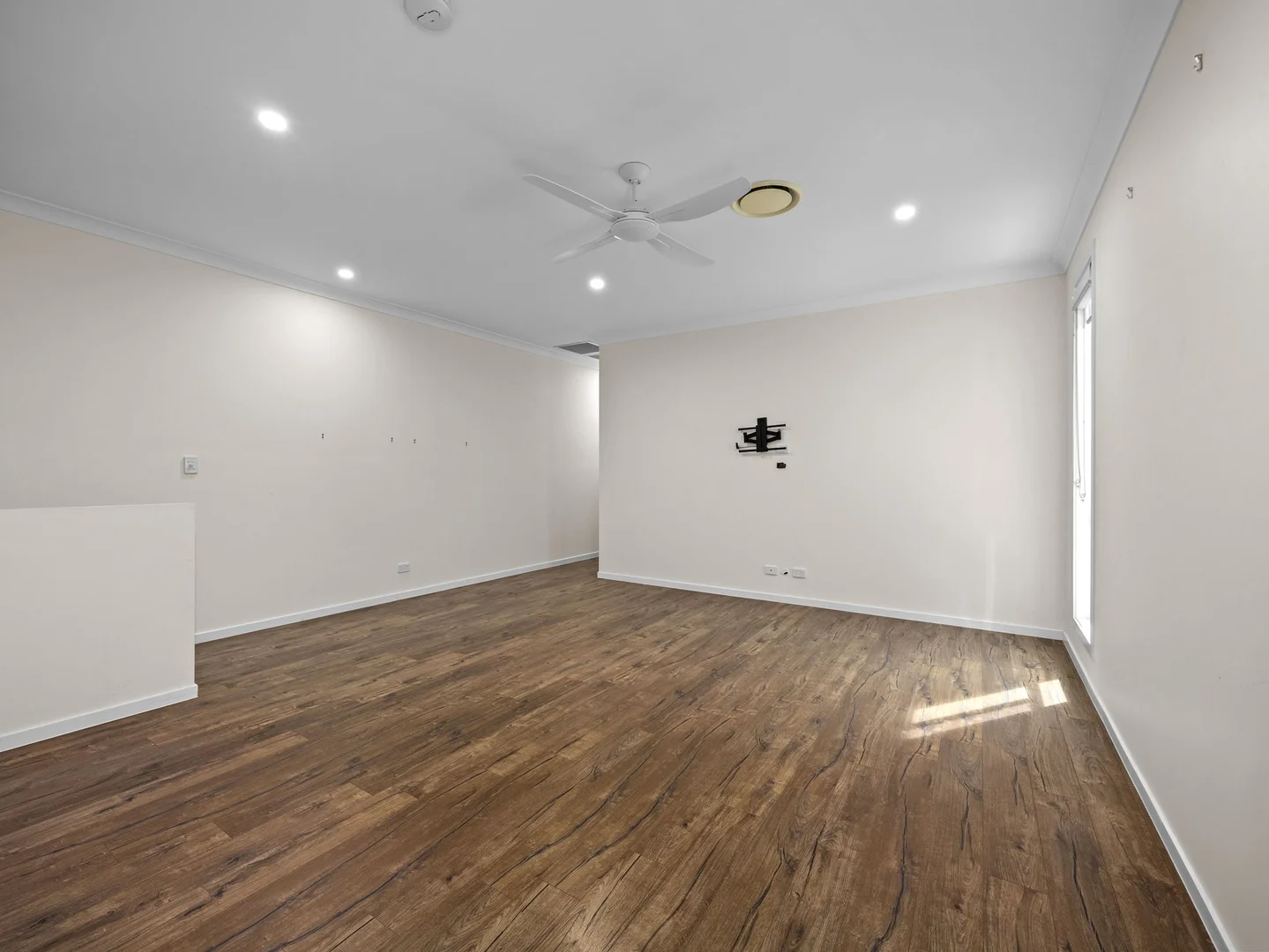 Additional image 9 of 2/27 Cawthray St, Biggera Waters QLD 4216