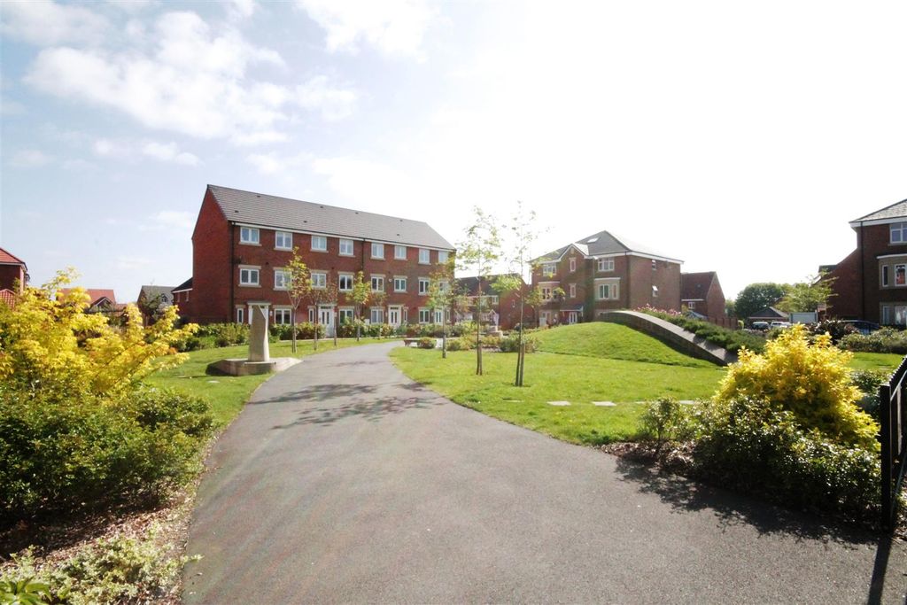 Additional image 9 of 2 bed flat to rentHarvey Avenue, Framwellgate Moor, Durham DH1