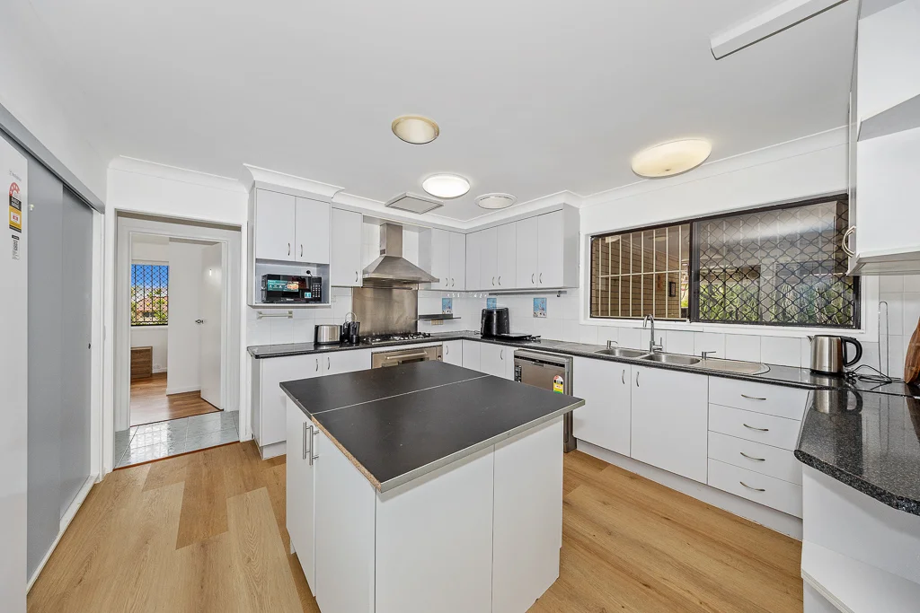 Additional image 10 of 1/9 Cosmos Street, Macgregor QLD 4109