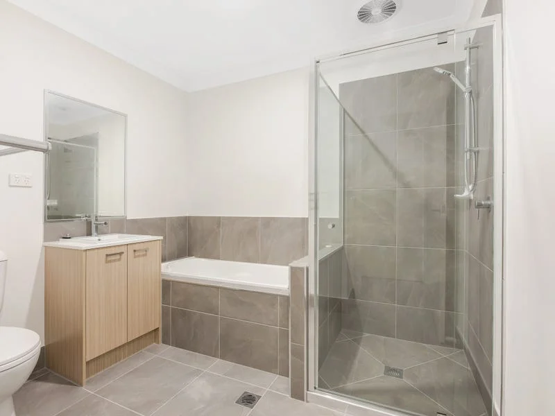 Additional image 6 of 1/24 Farmer Place, Park Ridge QLD 4125